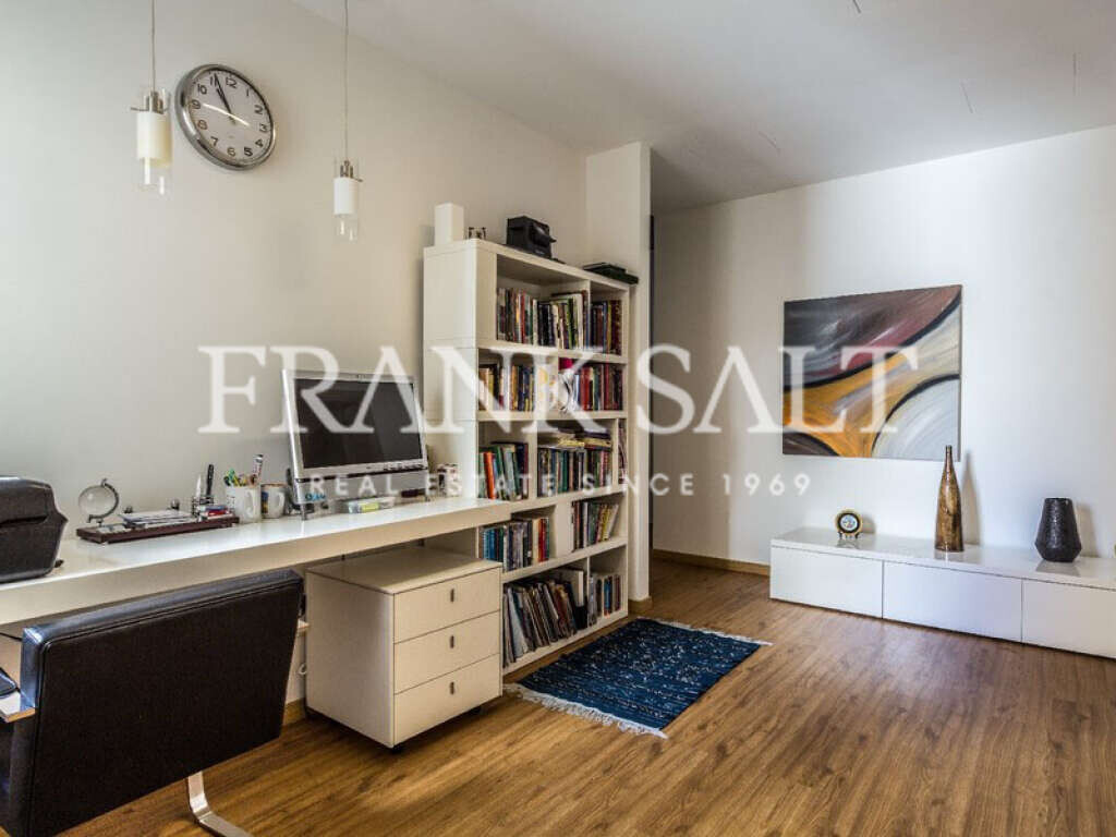 Tigne Point, 4 Bedrooms Bedrooms, ,2 BathroomsBathrooms,For Sale,FRSA-027097