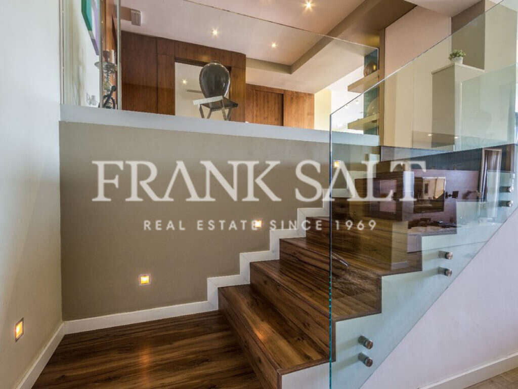 Tigne Point, 4 Bedrooms Bedrooms, ,2 BathroomsBathrooms,For Sale,FRSA-027097