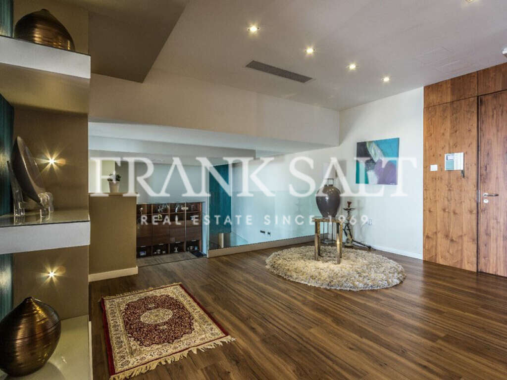 Tigne Point, 4 Bedrooms Bedrooms, ,2 BathroomsBathrooms,For Sale,FRSA-027097