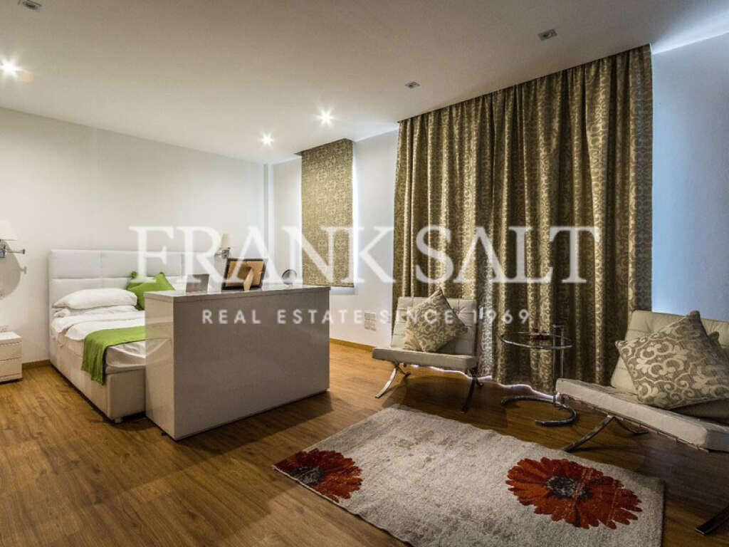 Tigne Point, 4 Bedrooms Bedrooms, ,2 BathroomsBathrooms,For Sale,FRSA-027097