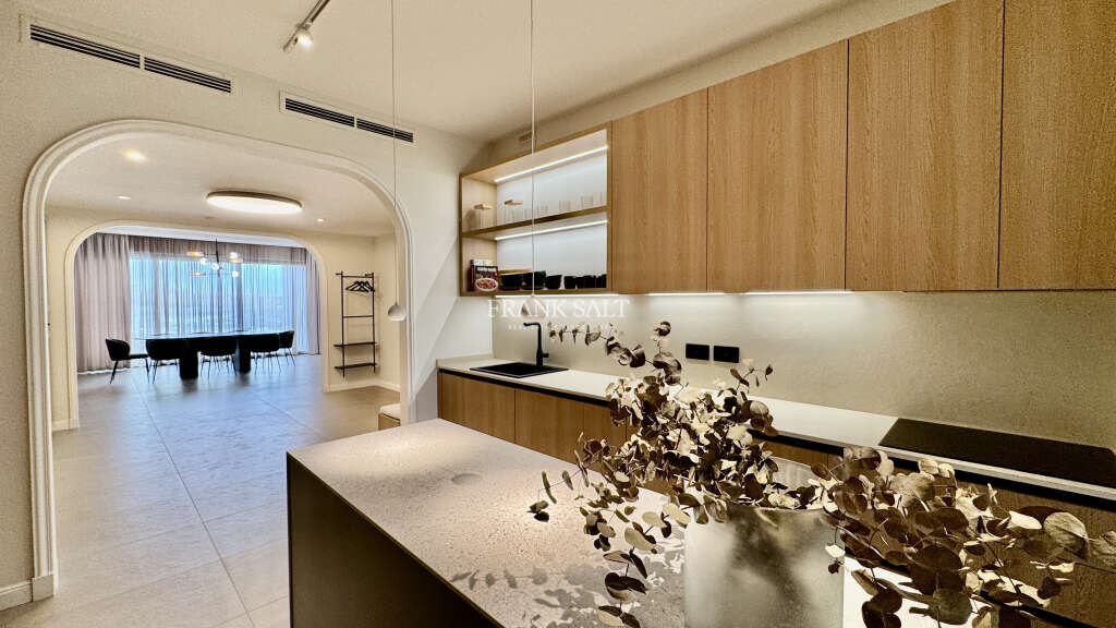 Sliema, 3 Bedrooms Bedrooms, ,For Sale,FRSA-912777