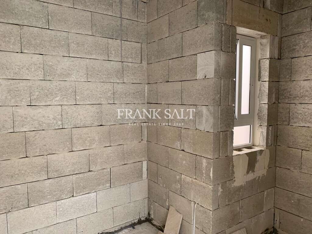 Qormi, 2 Bedrooms Bedrooms, ,1 BathroomBathrooms,For Sale,FRSA-421169