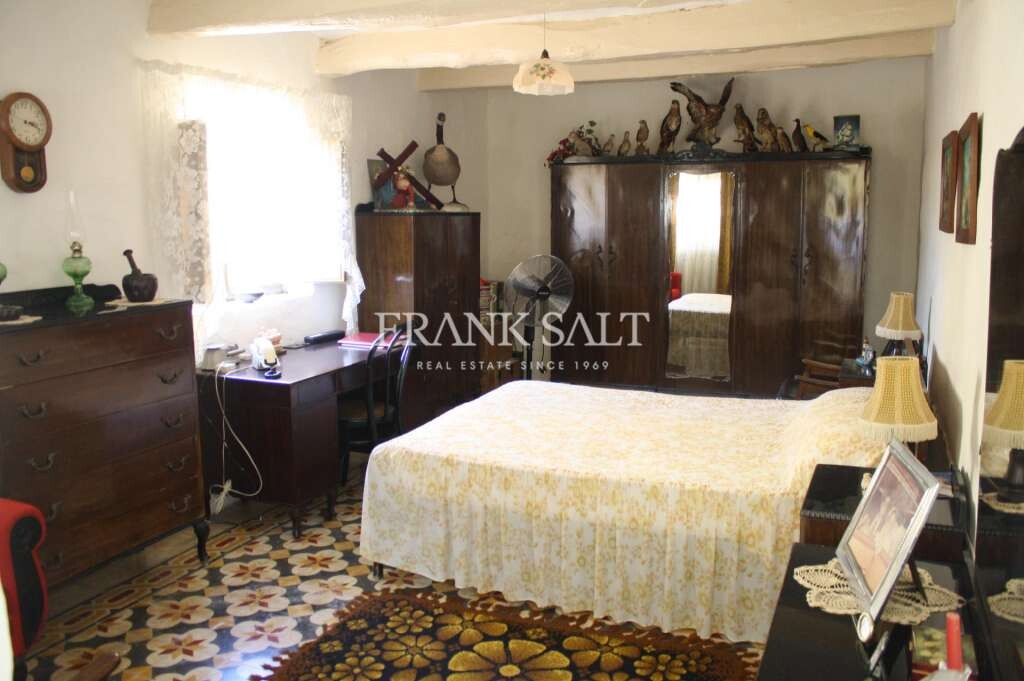 Fontana, Gozo, 3 Bedrooms Bedrooms, ,2 BathroomsBathrooms,For Sale,FRSA-107889