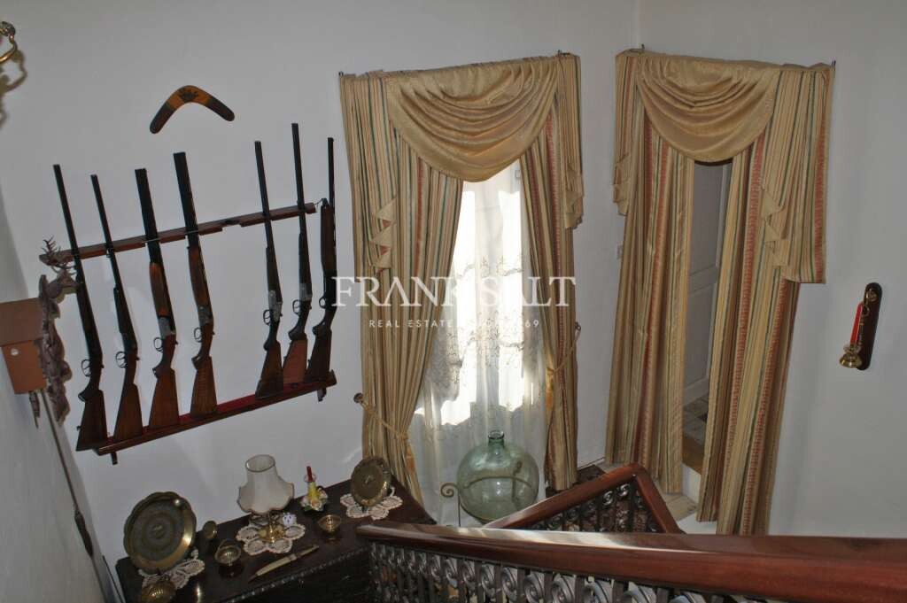 Fontana, Gozo, 3 Bedrooms Bedrooms, ,2 BathroomsBathrooms,For Sale,FRSA-107889