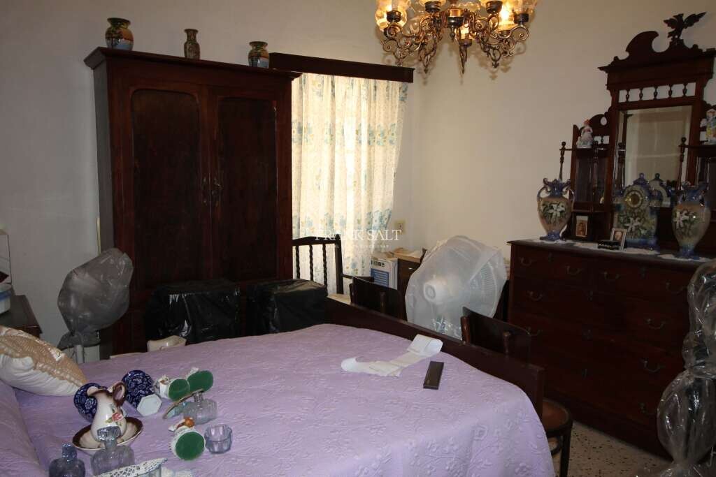 Cospicua, 3 Bedrooms Bedrooms, ,2 BathroomsBathrooms,For Sale,FRSA-422796