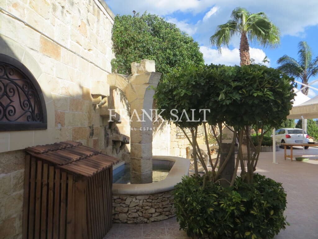 Birzebbugia, 3 Bedrooms Bedrooms, ,2 BathroomsBathrooms,For Sale,FRSA-040615