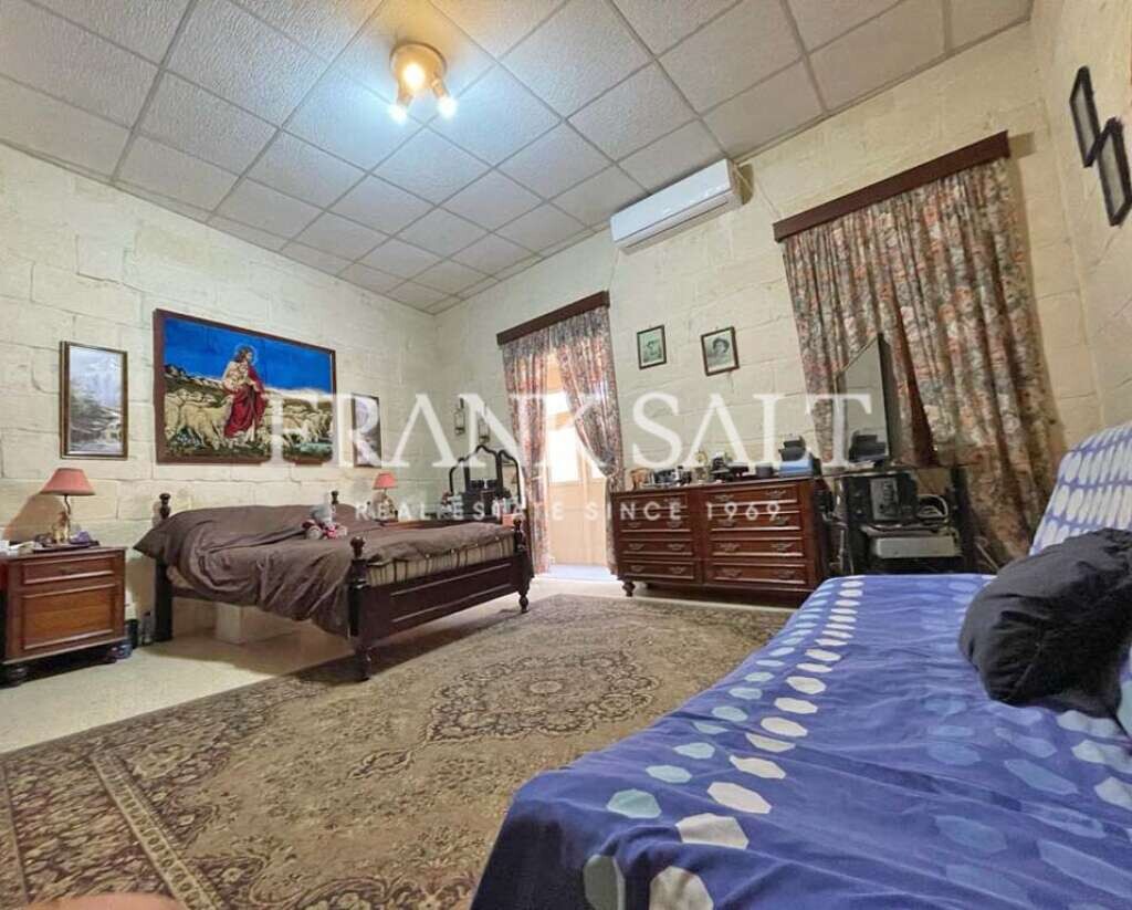 Vittoriosa, 3 Bedrooms Bedrooms, ,1 BathroomBathrooms,For Sale,FRSA-209913