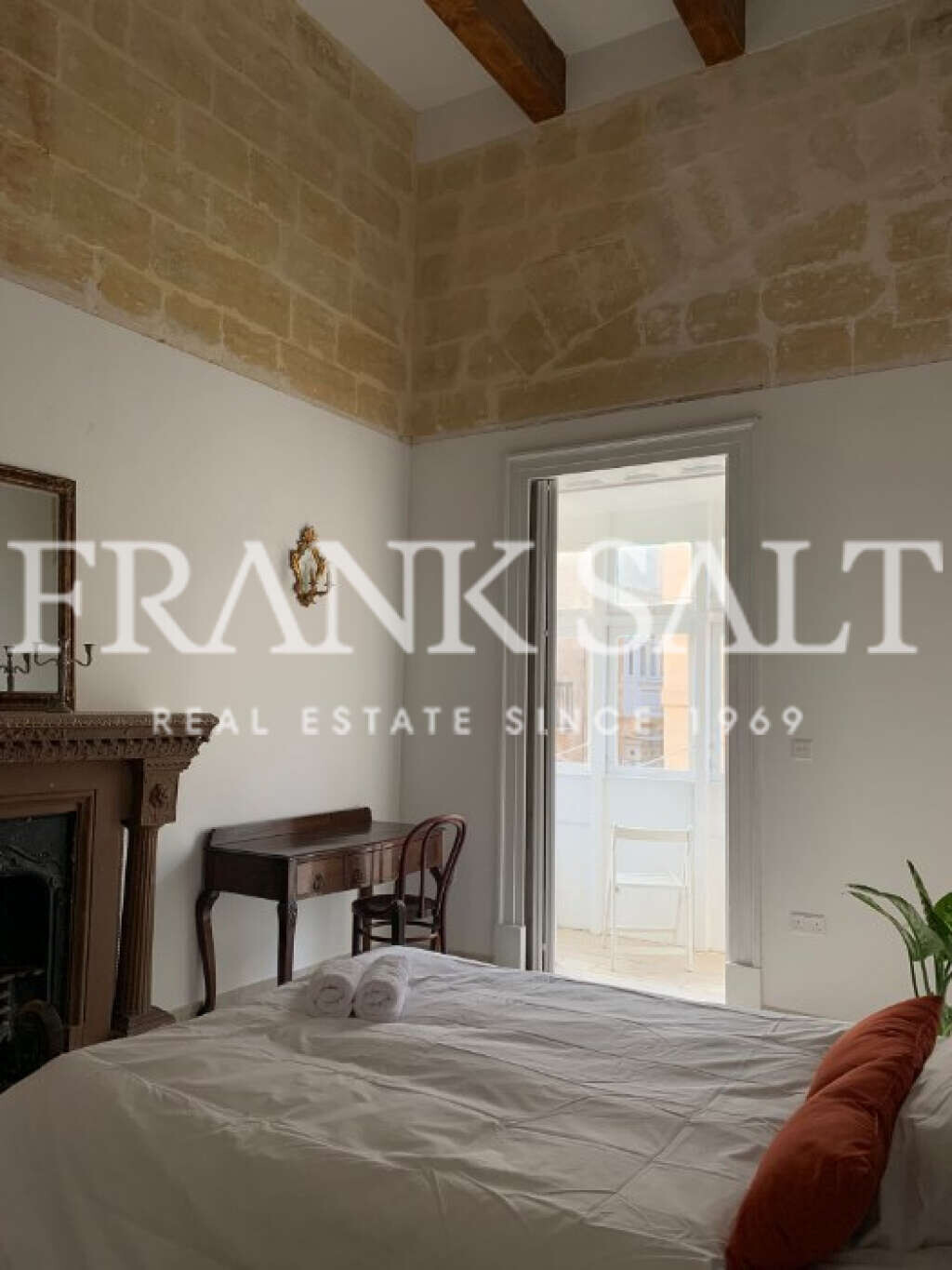 Valletta, 3 Bedrooms Bedrooms, ,For Sale,FRSA-040413