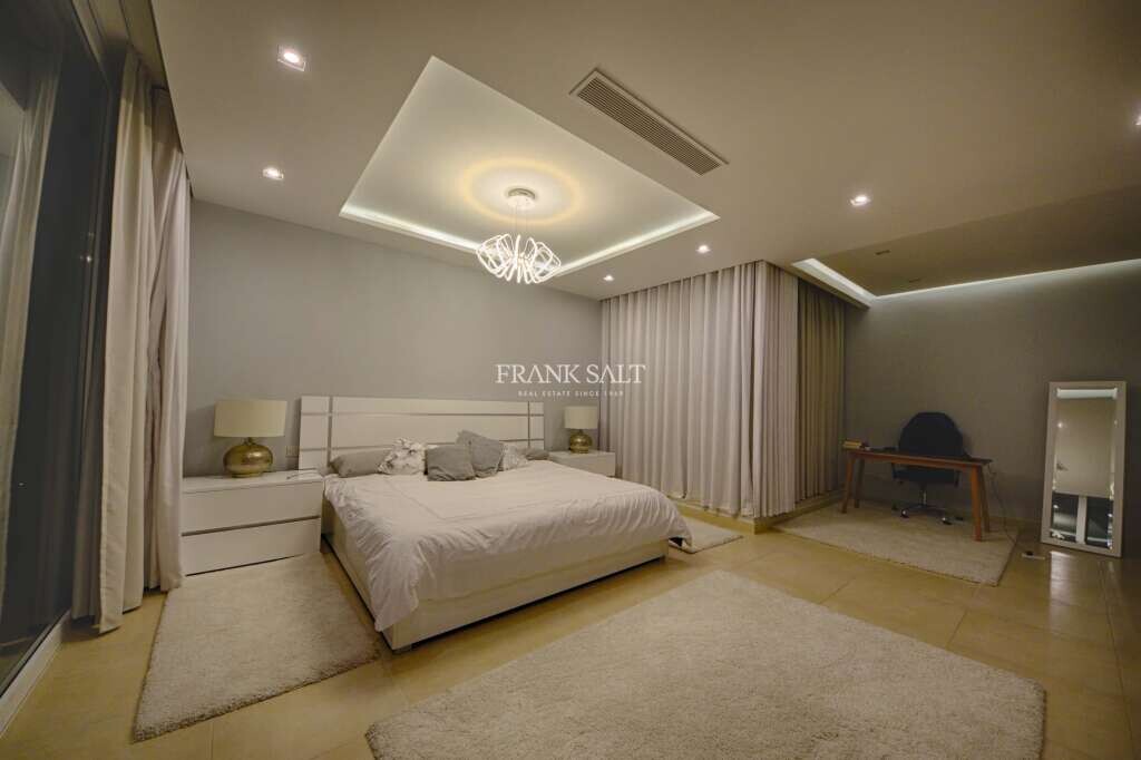 Madliena, 3 Bedrooms Bedrooms, ,1 BathroomBathrooms,For Sale,FRSA-040381