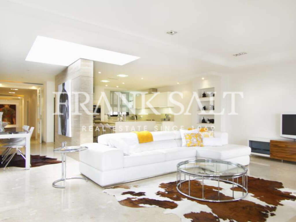 Sliema, 2 Bedrooms Bedrooms, ,1 BathroomBathrooms,For Sale,FRSA-319914