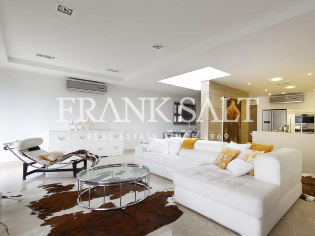 Sliema, 2 Bedrooms Bedrooms, ,1 BathroomBathrooms,For Sale,FRSA-319914