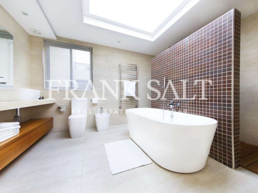 Sliema, 2 Bedrooms Bedrooms, ,1 BathroomBathrooms,For Sale,FRSA-319914