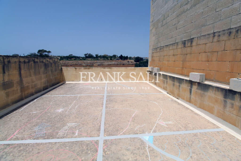 Marsaxlokk, 3 Bedrooms Bedrooms, ,1 BathroomBathrooms,For Sale,FRSA-618687