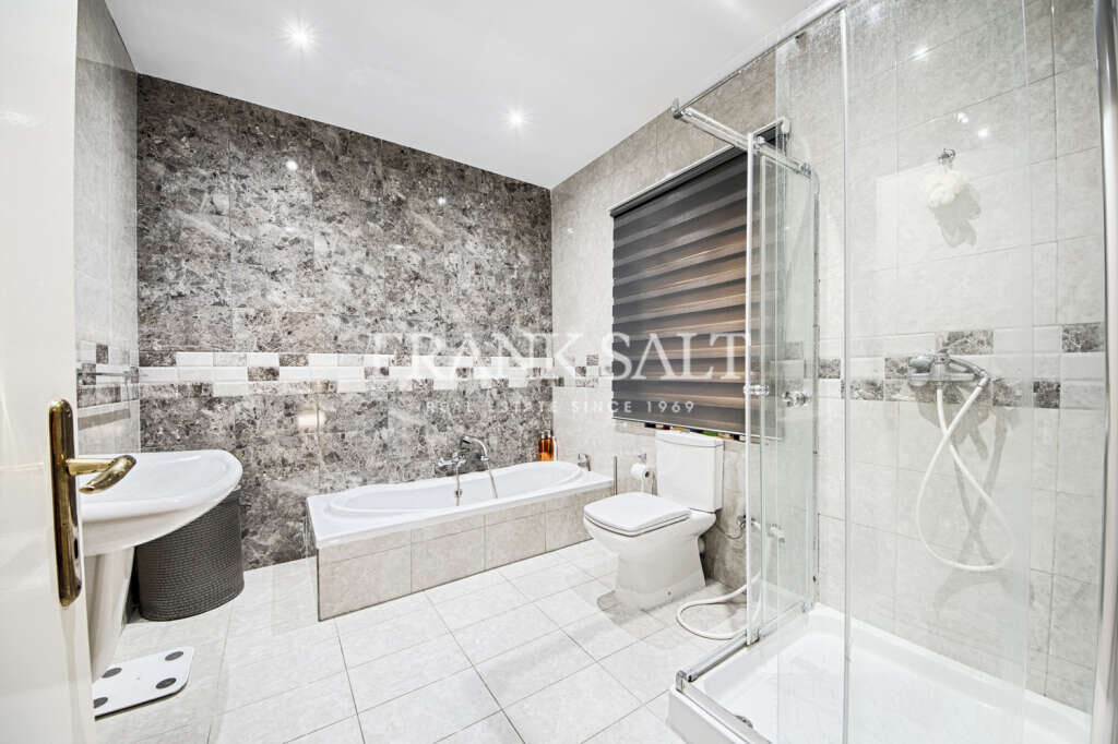 Pieta, 4 Bedrooms Bedrooms, ,2 BathroomsBathrooms,For Sale,FRSA-215278