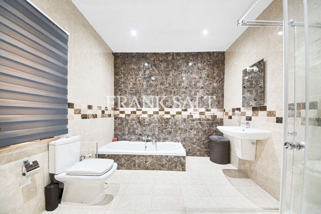 Pieta, 4 Bedrooms Bedrooms, ,2 BathroomsBathrooms,For Sale,FRSA-215278