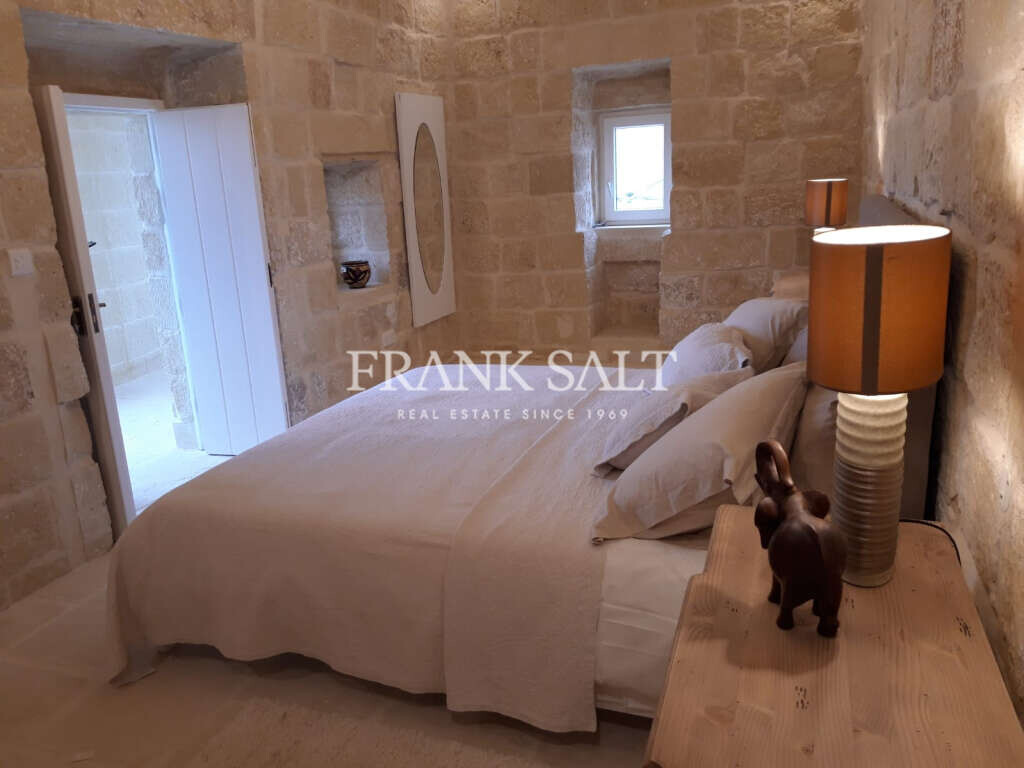 Gharb, Gozo, 5 Bedrooms Bedrooms, ,1 BathroomBathrooms,For Sale,FRSA-110460