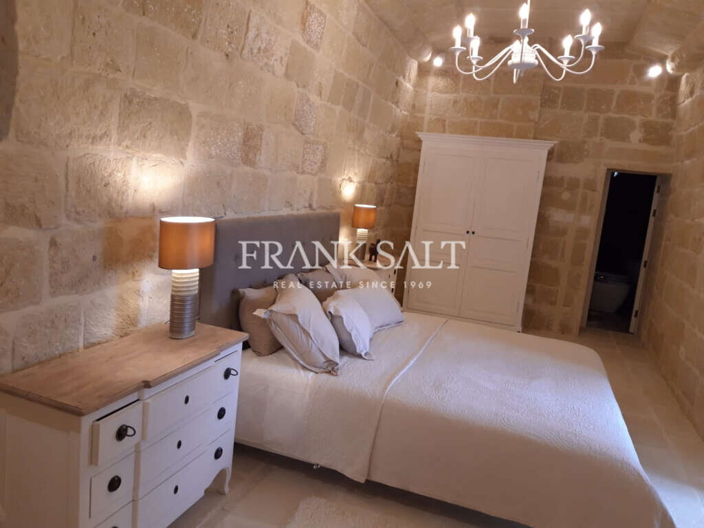 Gharb, Gozo, 5 Bedrooms Bedrooms, ,1 BathroomBathrooms,For Sale,FRSA-110460