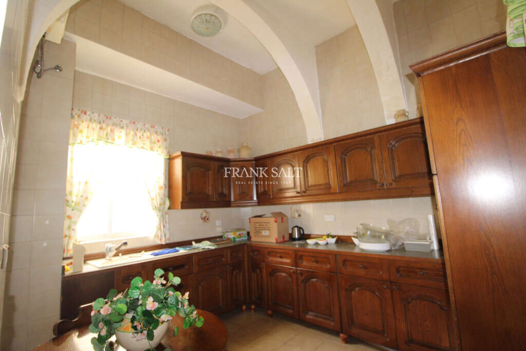 Victoria, Gozo, 4 Bedrooms Bedrooms, ,1 BathroomBathrooms,For Sale,FRSA-112786