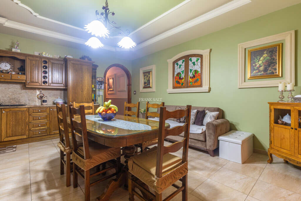 Msida, 3 Bedrooms Bedrooms, ,1 BathroomBathrooms,For Sale,FRSA-319946