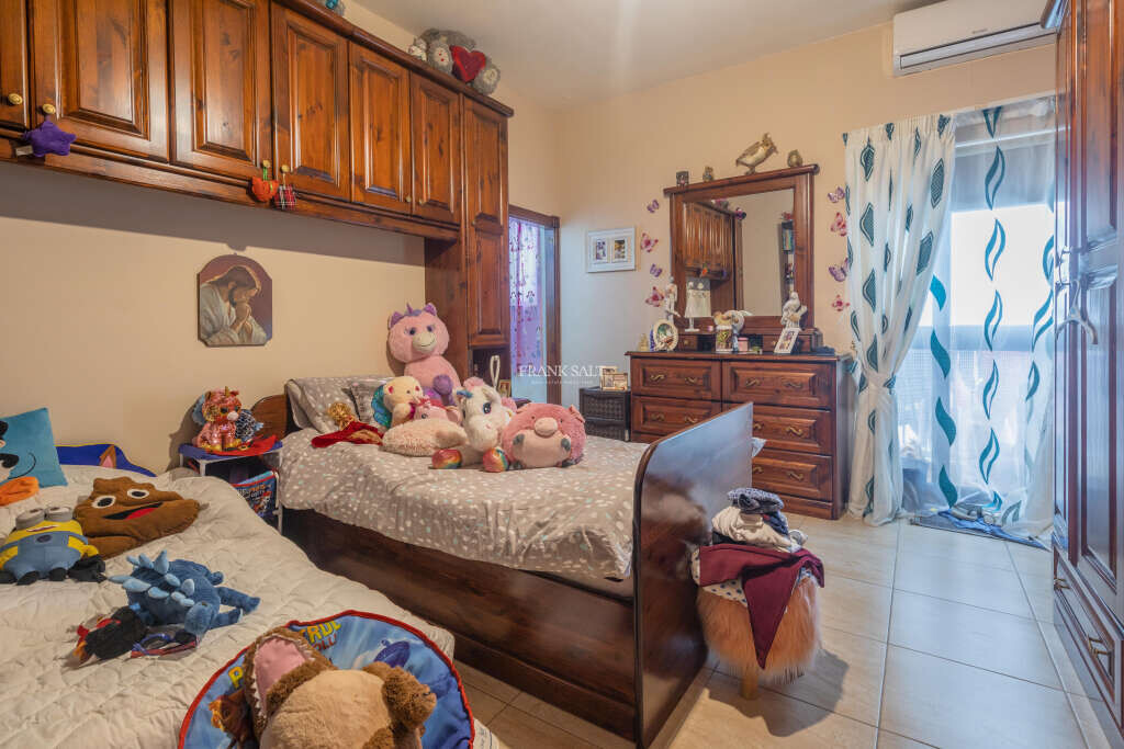 Msida, 3 Bedrooms Bedrooms, ,1 BathroomBathrooms,For Sale,FRSA-319946