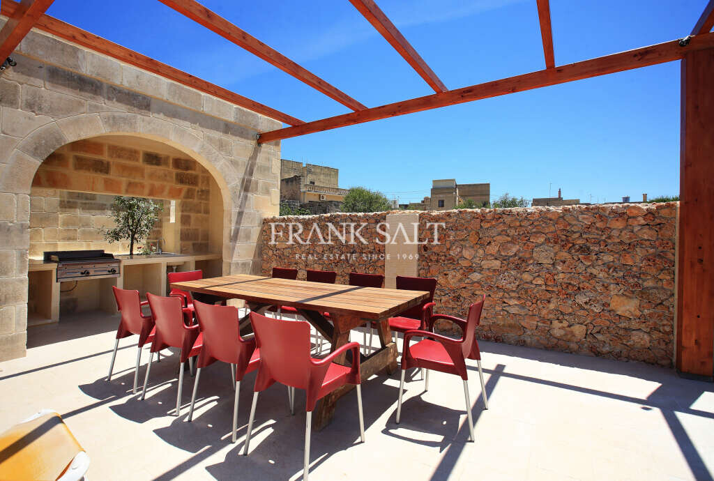 Xaghra, Gozo, 5 Bedrooms Bedrooms, ,1 BathroomBathrooms,For Sale,FRSA-110721