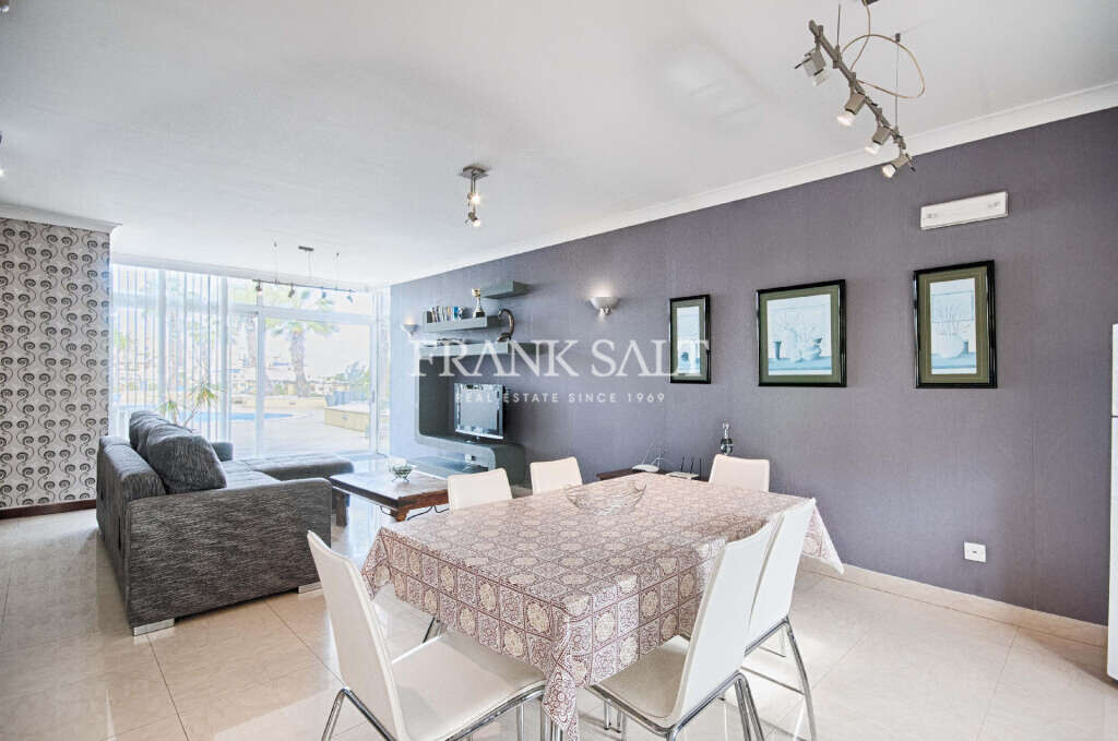 Mellieha, 3 Bedrooms Bedrooms, ,4 BathroomsBathrooms,For Sale,FRSA-915339