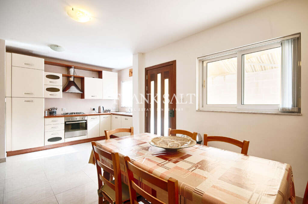 Mellieha, 3 Bedrooms Bedrooms, ,4 BathroomsBathrooms,For Sale,FRSA-915339