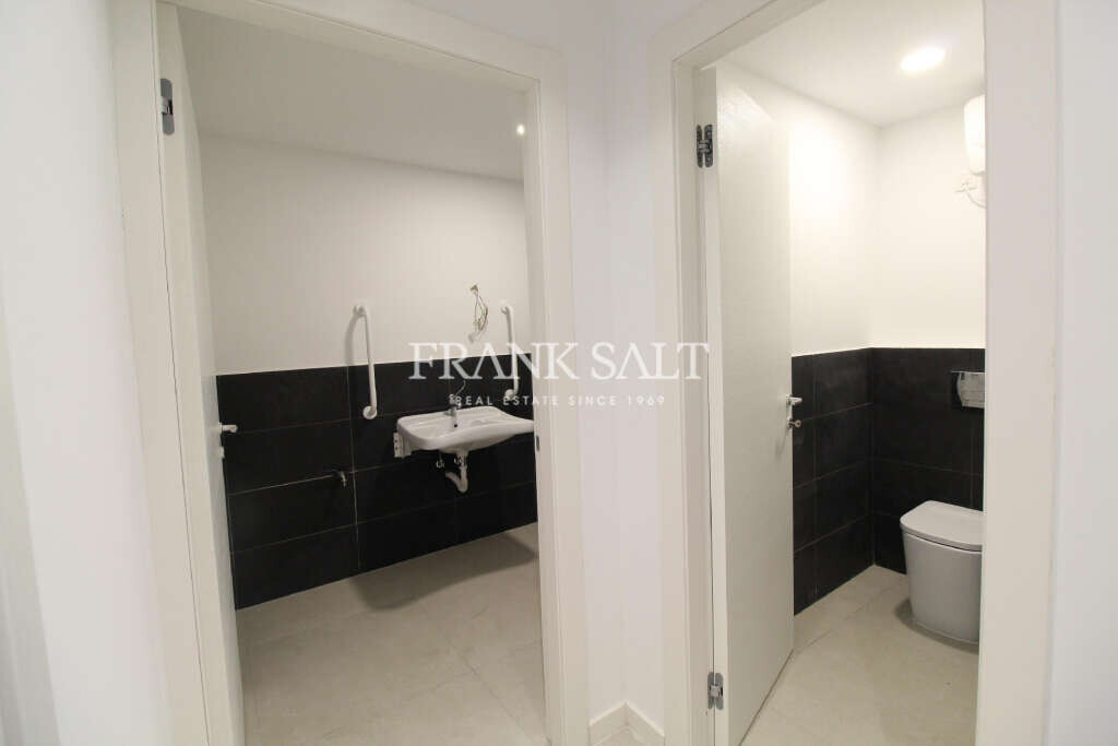 Pieta, ,For Sale,FRSA-270906