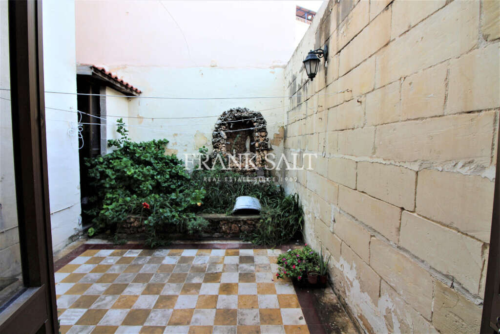 Birkirkara, 4 Bedrooms Bedrooms, ,2 BathroomsBathrooms,For Sale,FRSA-851988