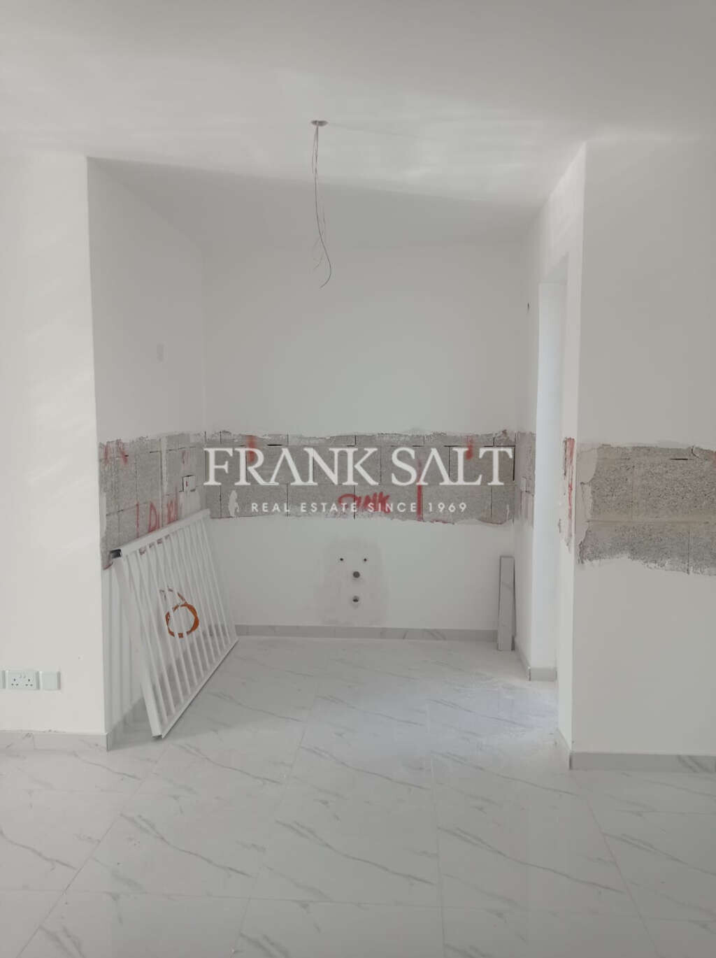 Swatar, 3 Bedrooms Bedrooms, ,1 BathroomBathrooms,For Sale,FRSA-618381