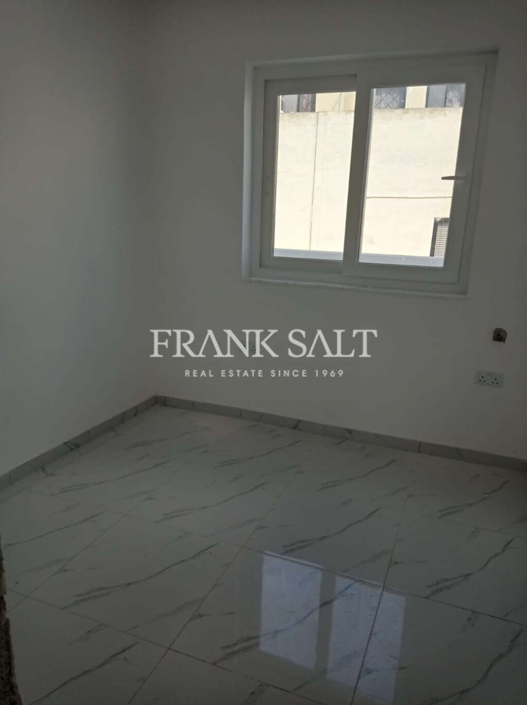 Swatar, 3 Bedrooms Bedrooms, ,1 BathroomBathrooms,For Sale,FRSA-618381