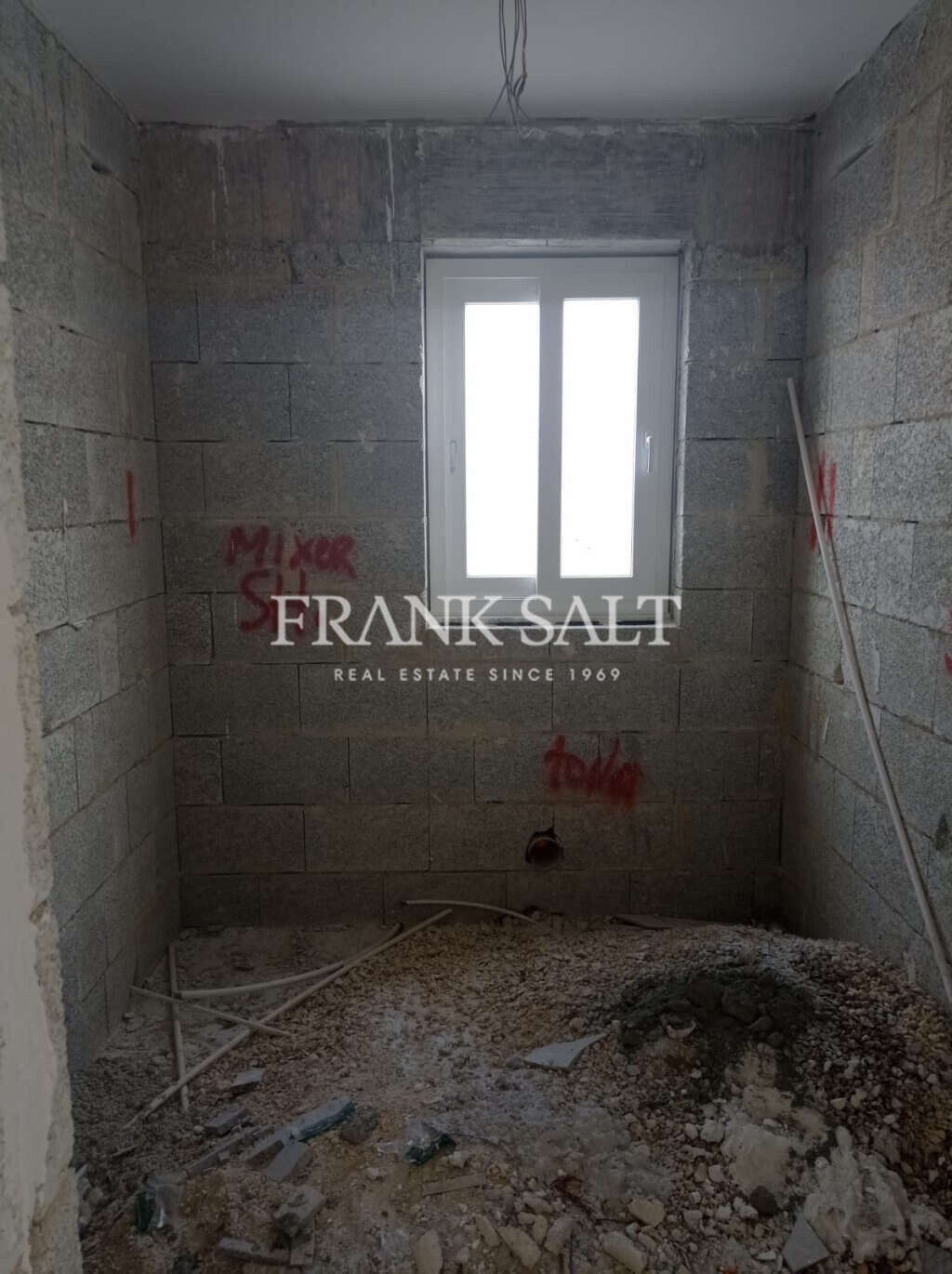 Swatar, 3 Bedrooms Bedrooms, ,1 BathroomBathrooms,For Sale,FRSA-618381