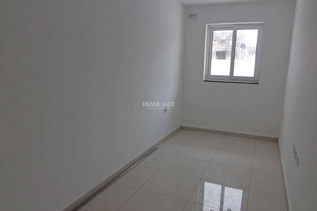 Burmarrad, 2 Bedrooms Bedrooms, ,For Sale,FRSA-618359