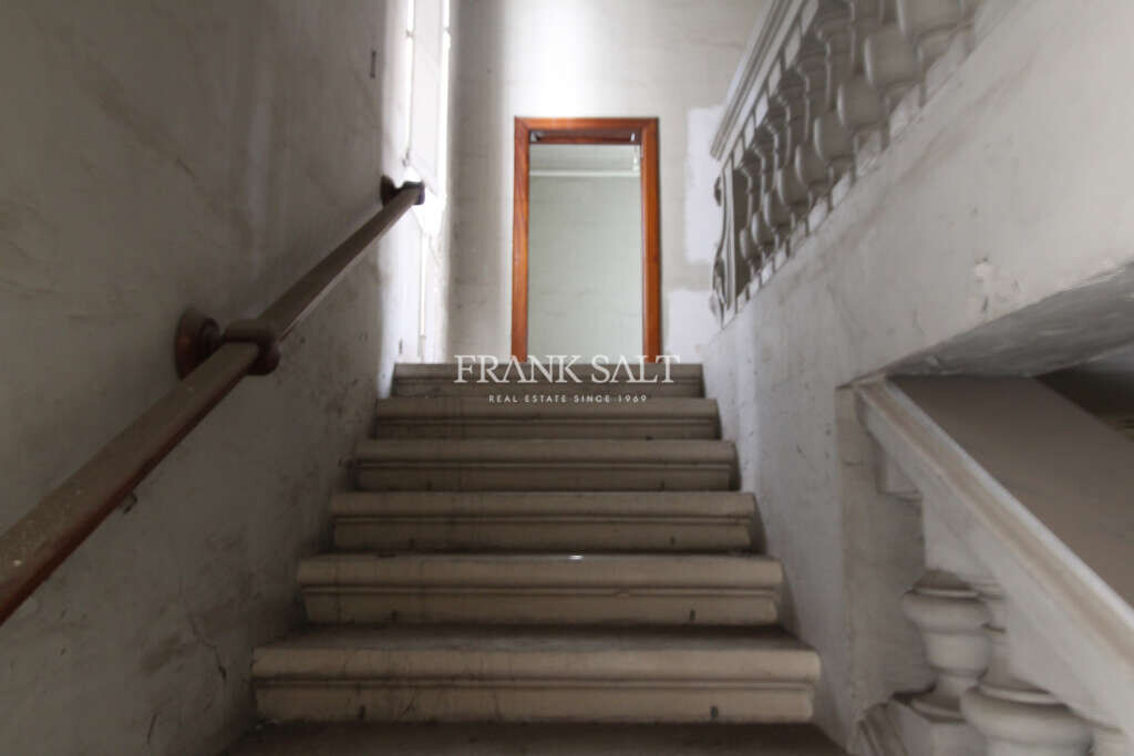 Birkirkara, 3 Bedrooms Bedrooms, ,2 BathroomsBathrooms,For Sale,FRSA-510372