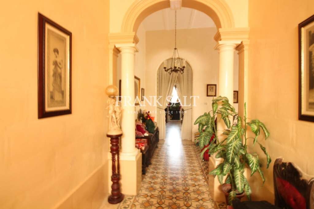 Mosta, 3 Bedrooms Bedrooms, ,2 BathroomsBathrooms,For Sale,FRSA-816947