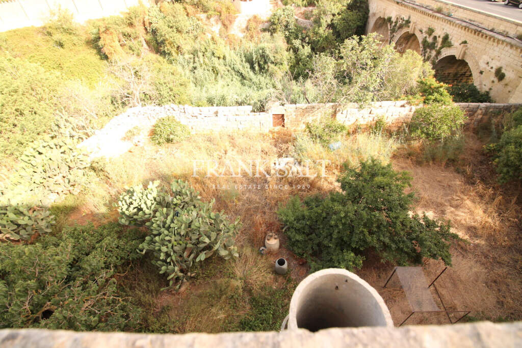 Mosta, 3 Bedrooms Bedrooms, ,For Sale,FRSA-816967