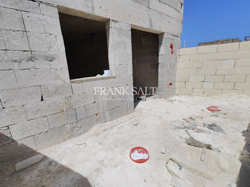Naxxar, 3 Bedrooms Bedrooms, ,1 BathroomBathrooms,For Sale,FRSA-816935
