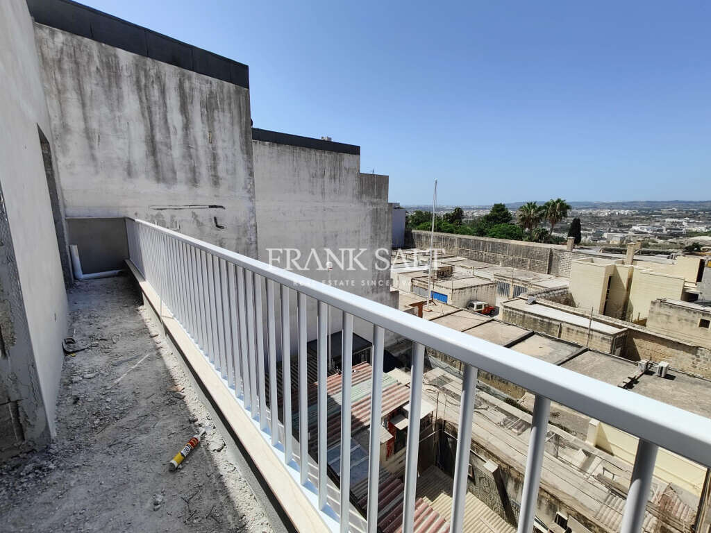 Naxxar, 3 Bedrooms Bedrooms, ,1 BathroomBathrooms,For Sale,FRSA-816935