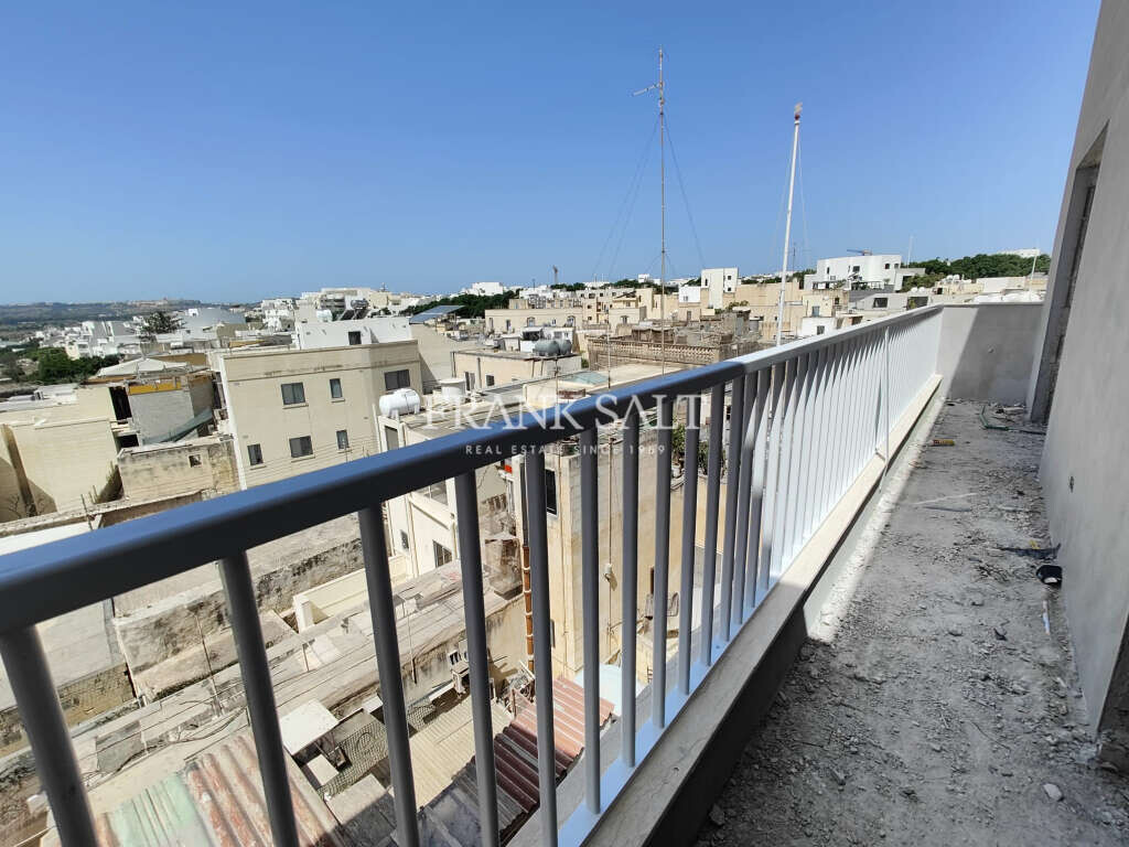 Naxxar, 3 Bedrooms Bedrooms, ,1 BathroomBathrooms,For Sale,FRSA-816935