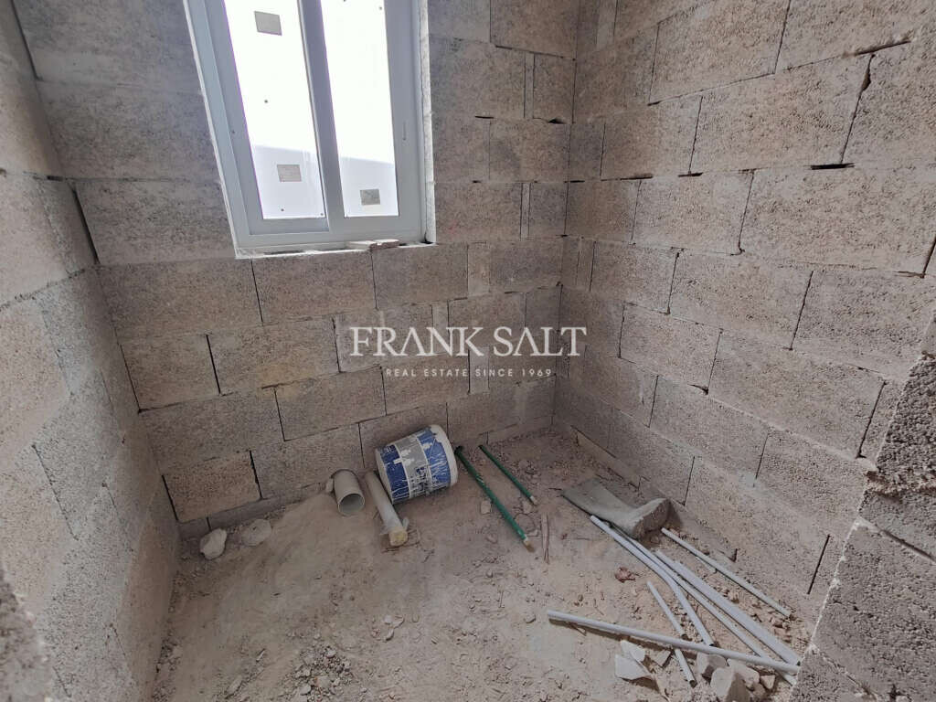 Naxxar, 3 Bedrooms Bedrooms, ,1 BathroomBathrooms,For Sale,FRSA-816935