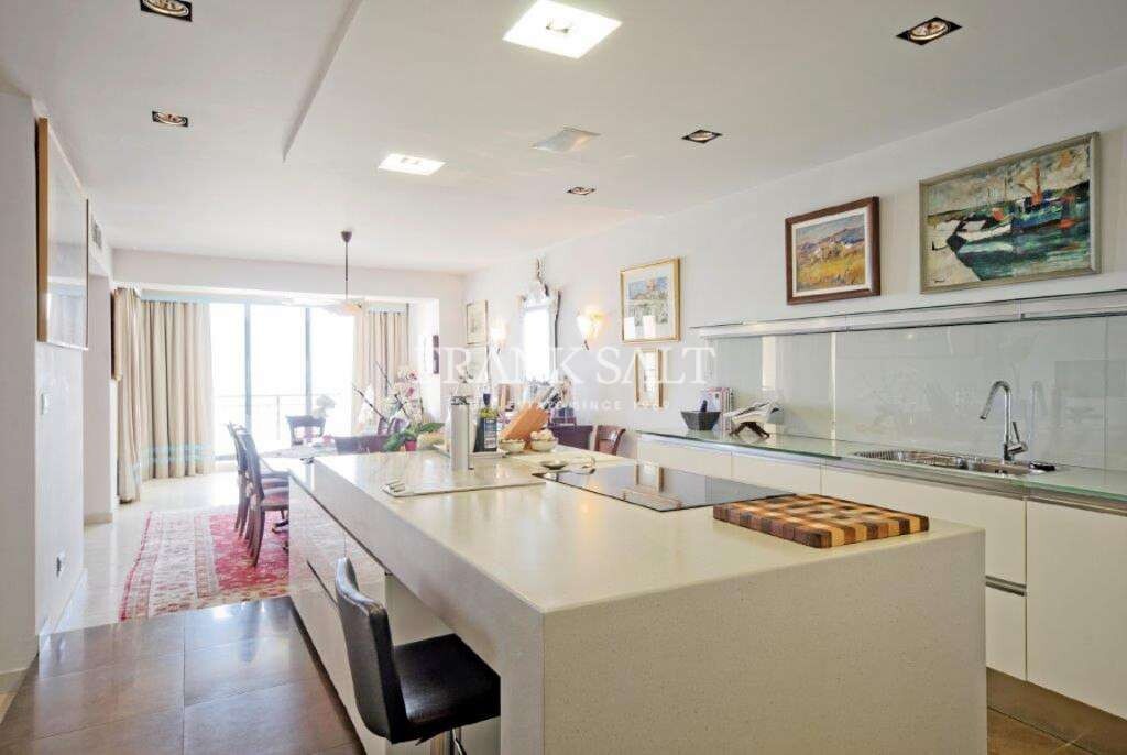 Portomaso, 2 Bedrooms Bedrooms, ,2 BathroomsBathrooms,For Sale,FRSA-315671