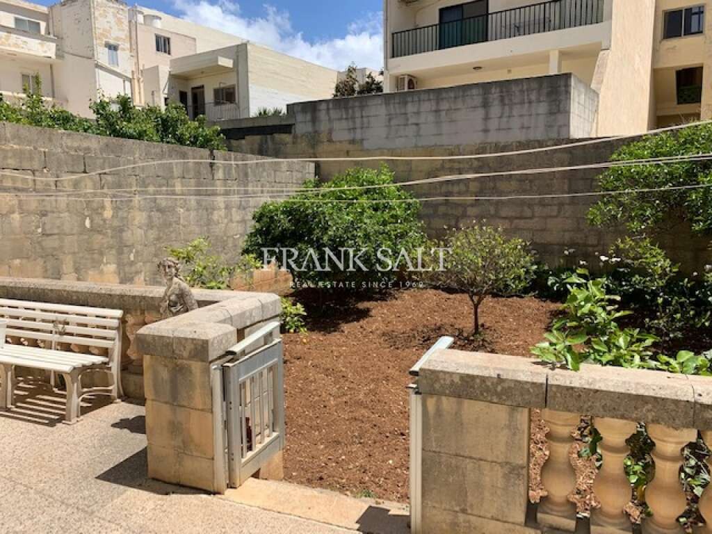 Mosta, 4 Bedrooms Bedrooms, ,For Sale,FRSA-915045