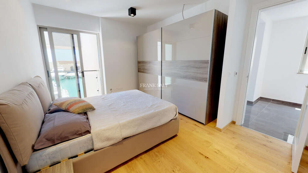 Portomaso Laguna, 2 Bedrooms Bedrooms, ,1 BathroomBathrooms,For Sale,FRSA-913195