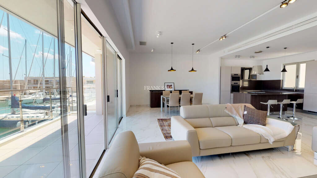 Portomaso Laguna, 2 Bedrooms Bedrooms, ,1 BathroomBathrooms,For Sale,FRSA-913195