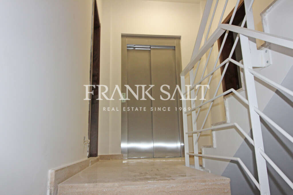 St Julians, 3 Bedrooms Bedrooms, ,2 BathroomsBathrooms,For Sale,FRSA-351463