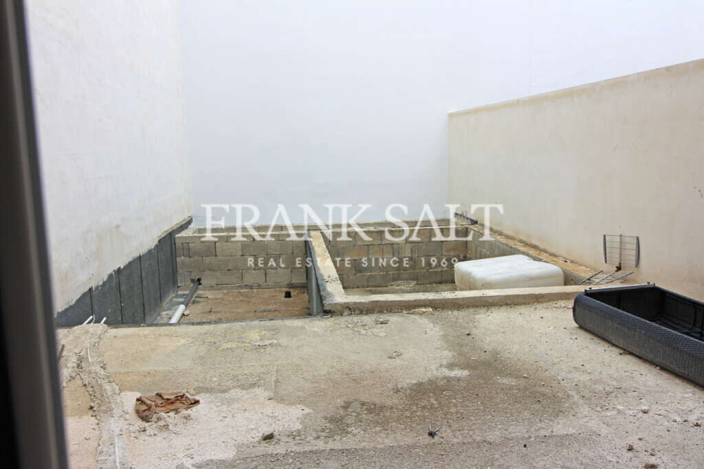 St Julians, 3 Bedrooms Bedrooms, ,2 BathroomsBathrooms,For Sale,FRSA-351463