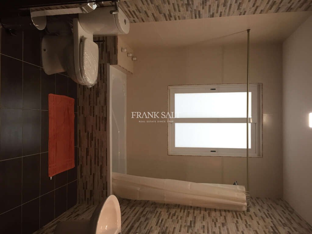 Birkirkara, 3 Bedrooms Bedrooms, ,1 BathroomBathrooms,For Sale,FRSA-851415