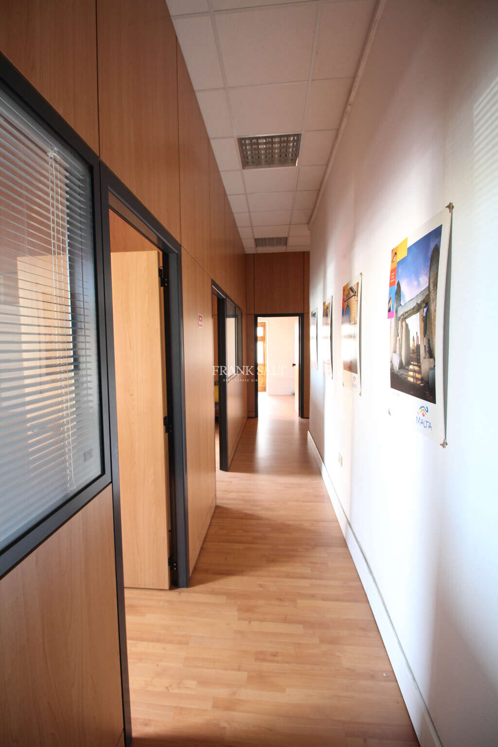 Paola, 3 Bedrooms Bedrooms, ,2 BathroomsBathrooms,For Sale,FRSA-421195