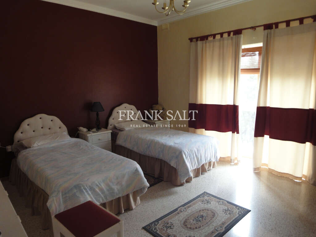 Bahar ic-Caghaq, 3 Bedrooms Bedrooms, ,2 BathroomsBathrooms,For Sale,FRSA-851522