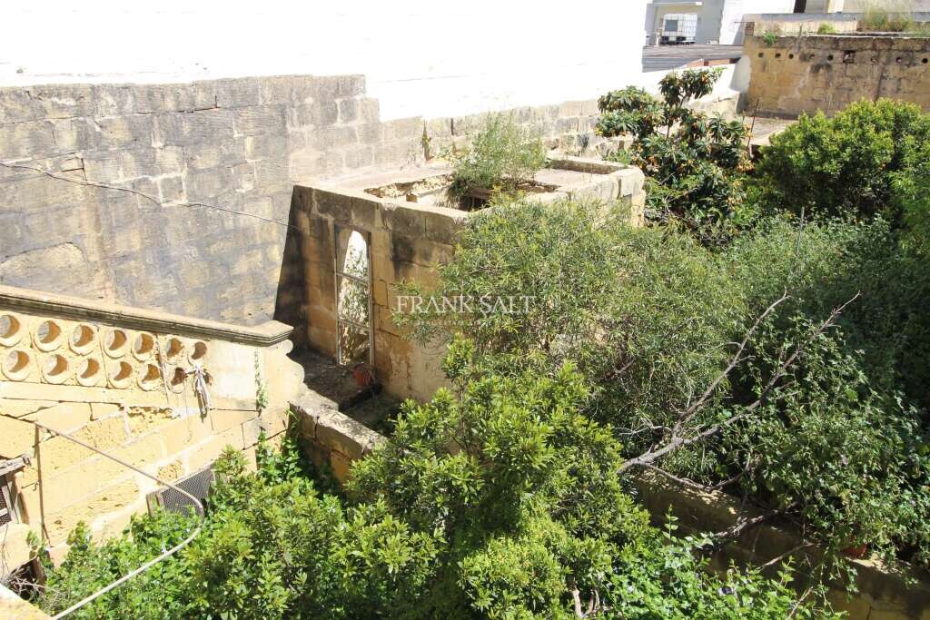 Xaghra, Gozo, 5 Bedrooms Bedrooms, ,1 BathroomBathrooms,For Sale,FRSA-111894